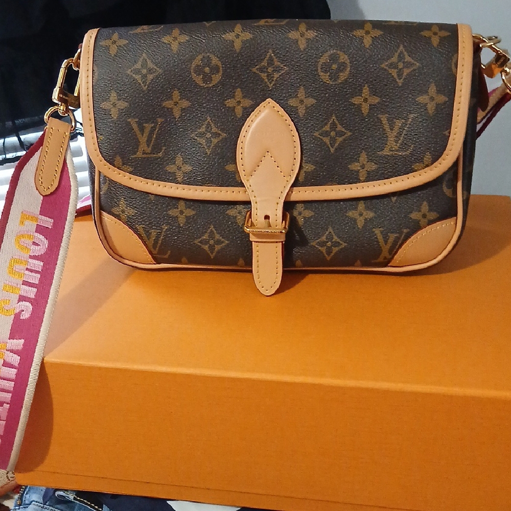 Louis Vuitton Diane Crossbody Bag